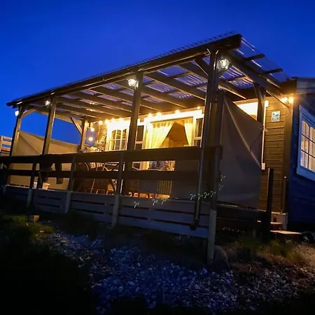 Badehuset, Harmoni, Med Privat Hemnes